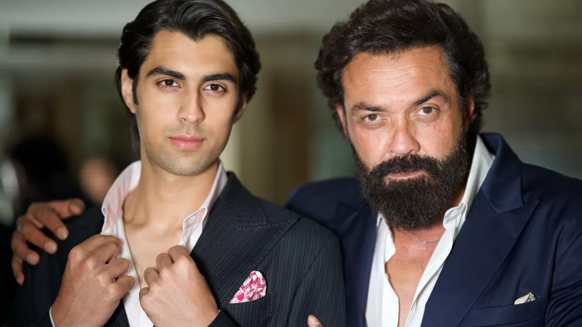Bobby Deol Son: बॉबी देओल के बेटे की लेटेस्ट फोटोज ने मचाया इंटरनेट पर तहलका, यूजर्स ने दे दिया ये टैग