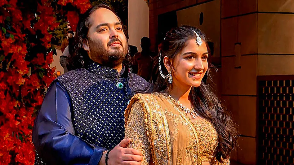 Anant-Radhika: अनंत-राधिका के प्री-वेडिंग फंक्शन में रंग जमाने पहुंचे Adam Blackstone और J Brown