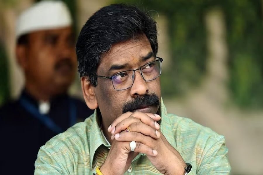 Hemant Soren News: हेमंत सोरेन की गिरफ्तारी का मामला, 27 फरवरी को HC में अगली सुनवाई