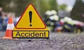 Bareilly News: अनियंत्रित कार और बाइक की भिड़ंत में प्रधान सहित एक की मौत
