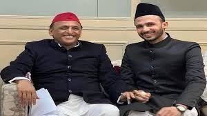 UP News : सपा नेता के विवादित बयान , बोले - अतीक और मुख्तार की कुर्बानी को भूलना नहीं चाहिए