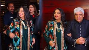 Shabana azmi Very Happy Yesterday Night At Her Husband javed akhtar  birthday - YouTube